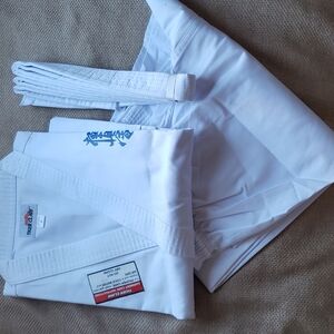 Tiger claw white martial art set with belt 5